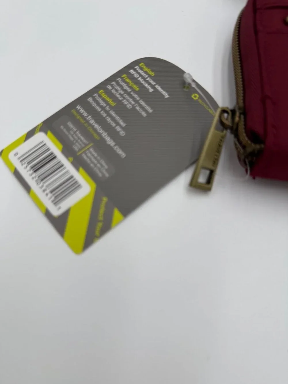 Travelon RFID Blocking Wallet Burgundy With Box Zip around New